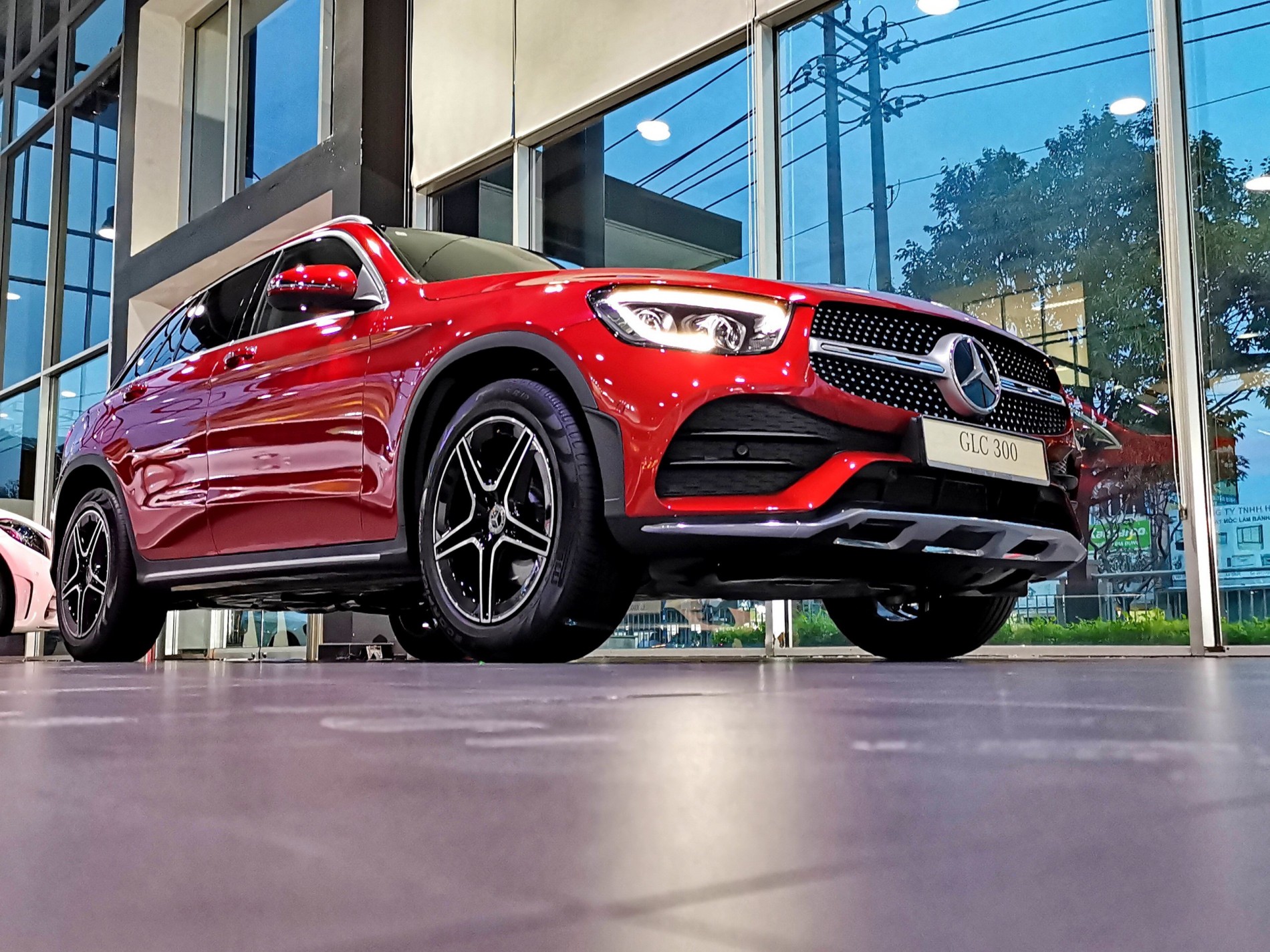 mercedes_truong_chinh_glc_300