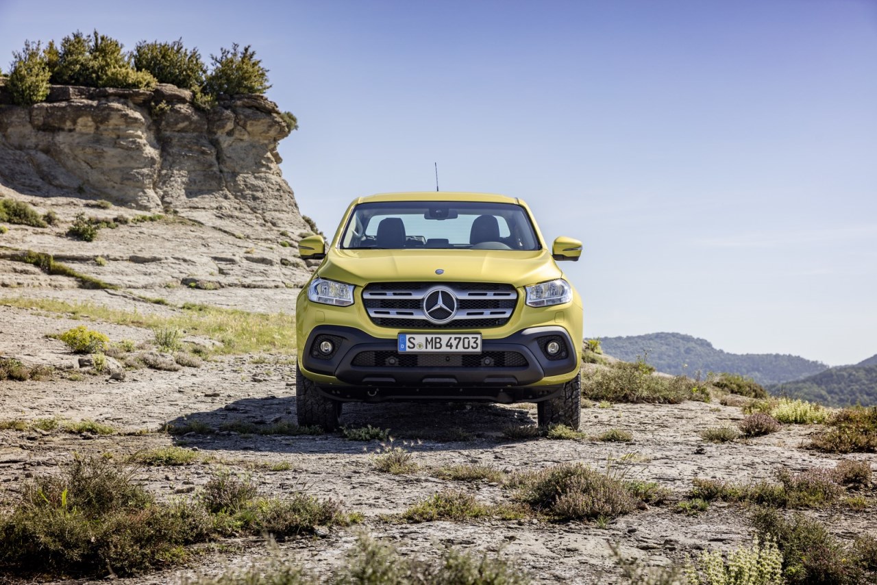 mercedes_x_class_14