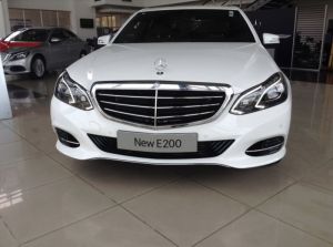 MERCEDES E 200